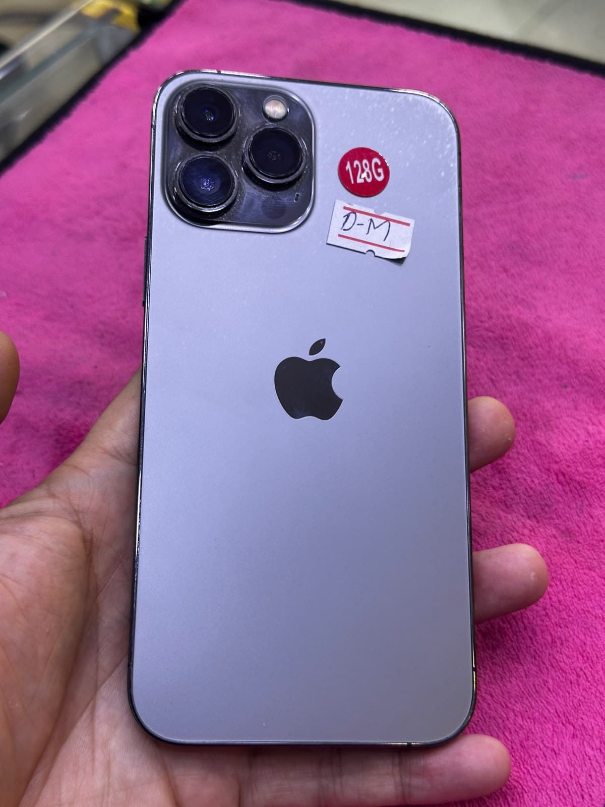 iPhone 13 Promax, view 1